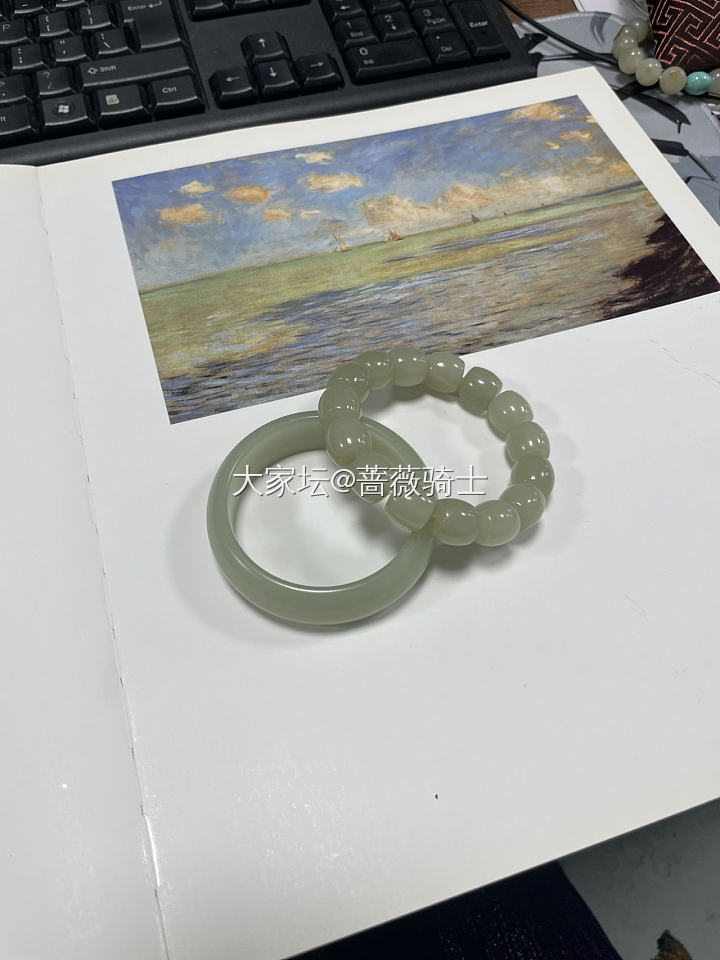 和田玉配套的快乐_手镯和田玉