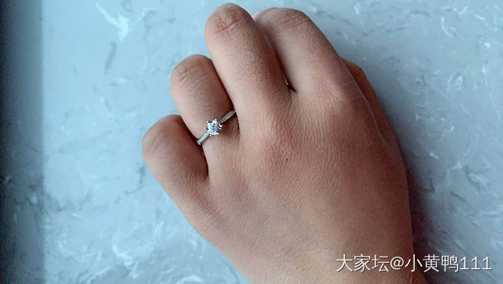 瘦了瘦了，婚戒又能戴上了！_戒指钻石