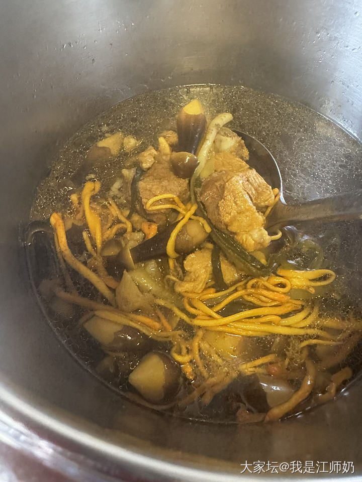 午饭。吃饱接着好好活着。_美食