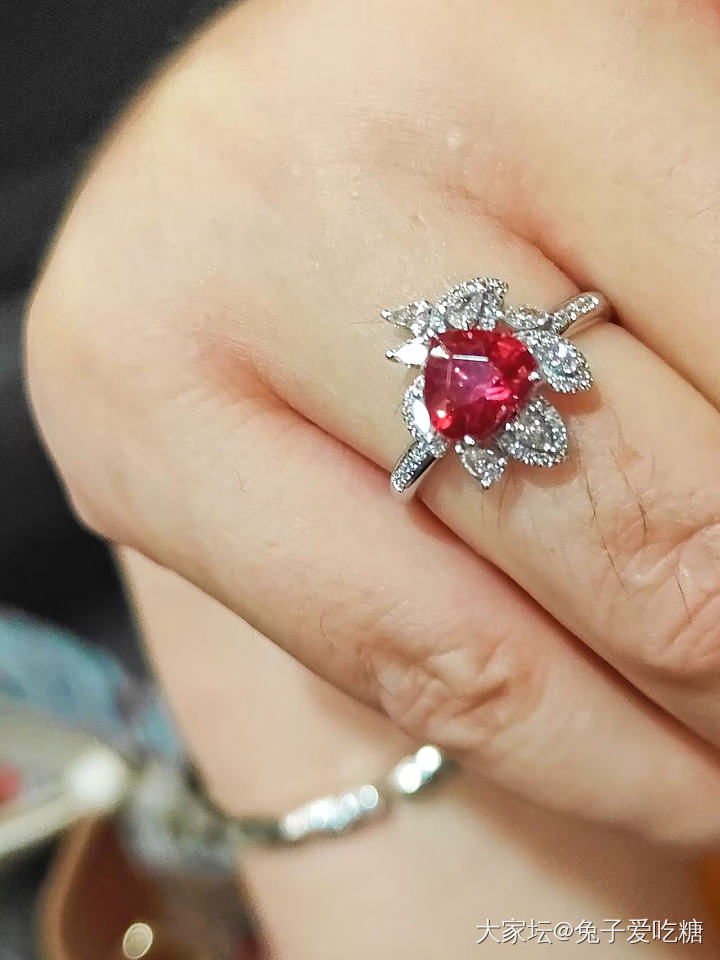彩宝上身返图合集_刻面宝石首饰彩色宝石名贵宝石