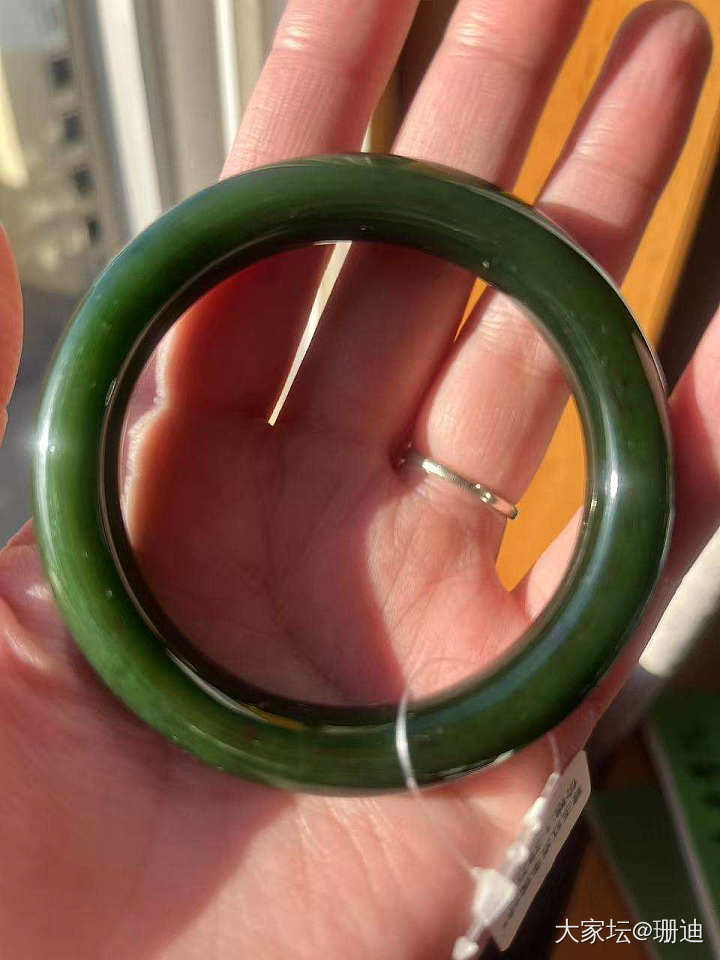 大家帮我看看这支咋样，值得留吗_手镯和田玉