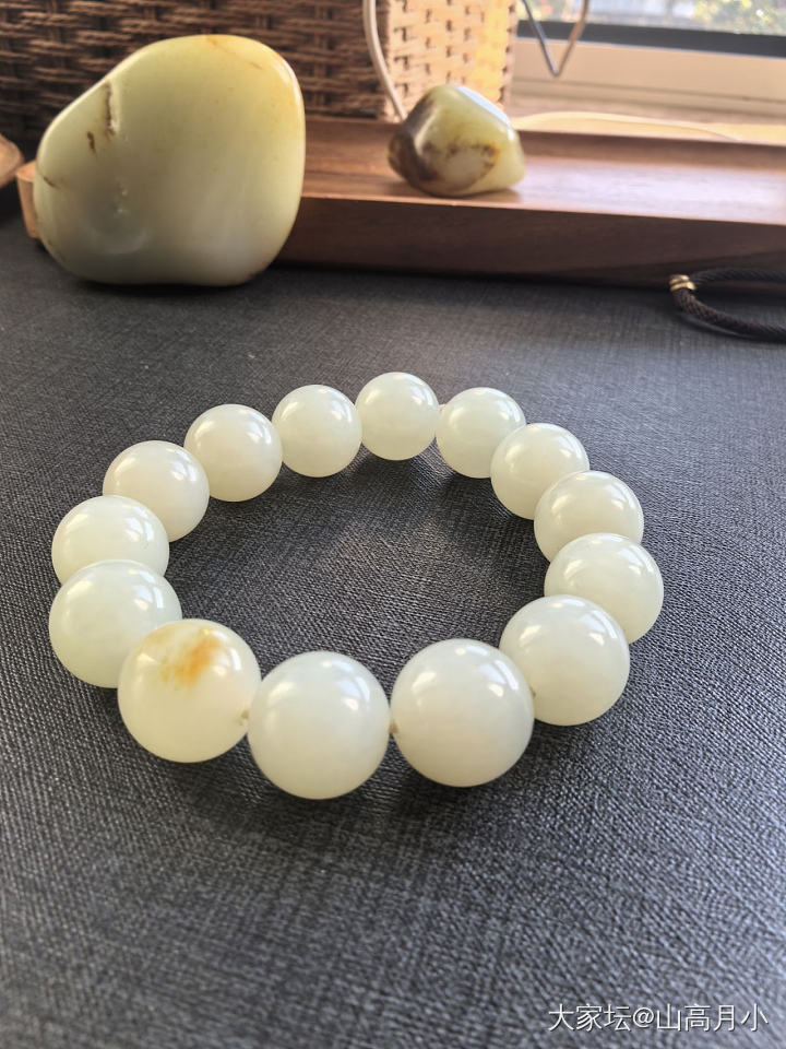 你觉得它是青白籽串吗_和田玉