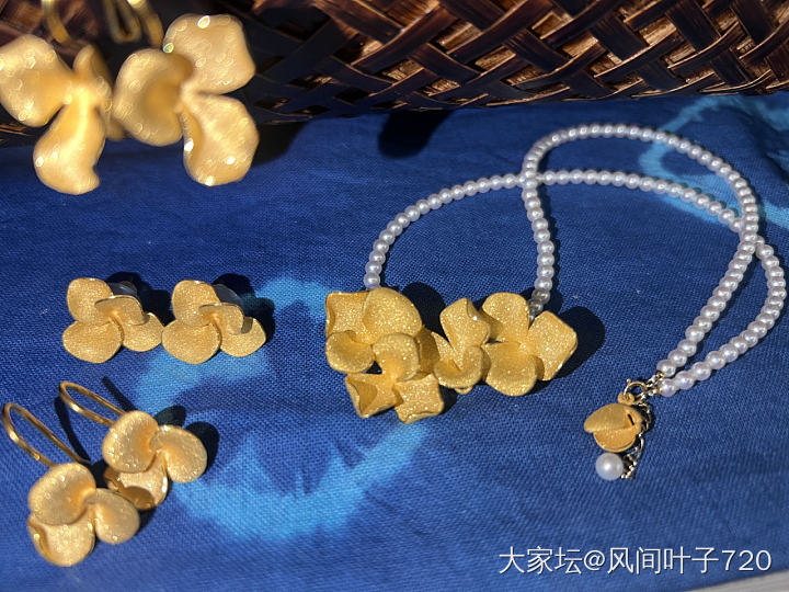 微光暖人心_银金