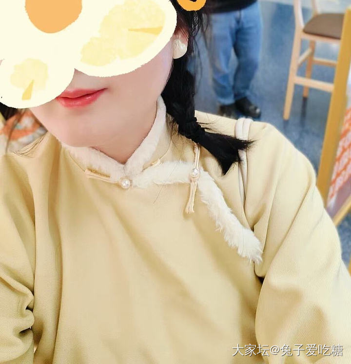 萌萌小鸡黄倒大袖上衣返图_丽人