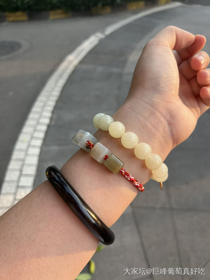 大清早看着我这些小垃圾还是挺开心的😅_和田玉
