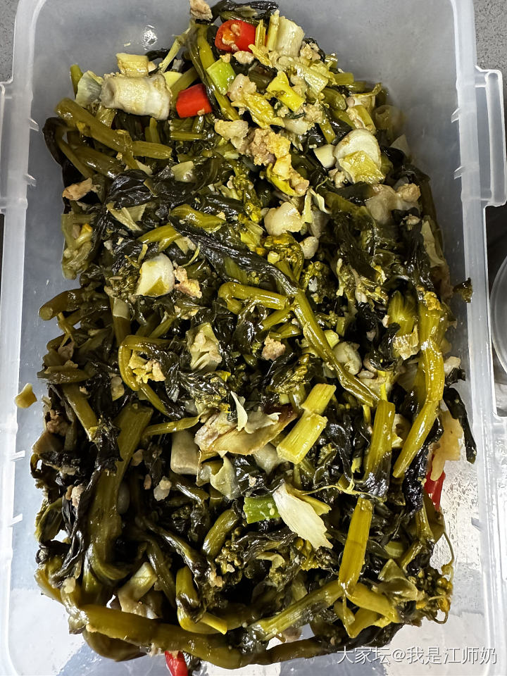 今天买的小西红柿特别甜，比拌糖都甜，吃了心情特别好。买的萝卜干和辣酱也挺好吃。_美食