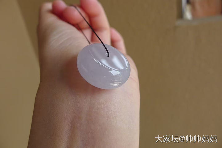 翡翠冰糯化淡紫大轮胎扣_翡翠