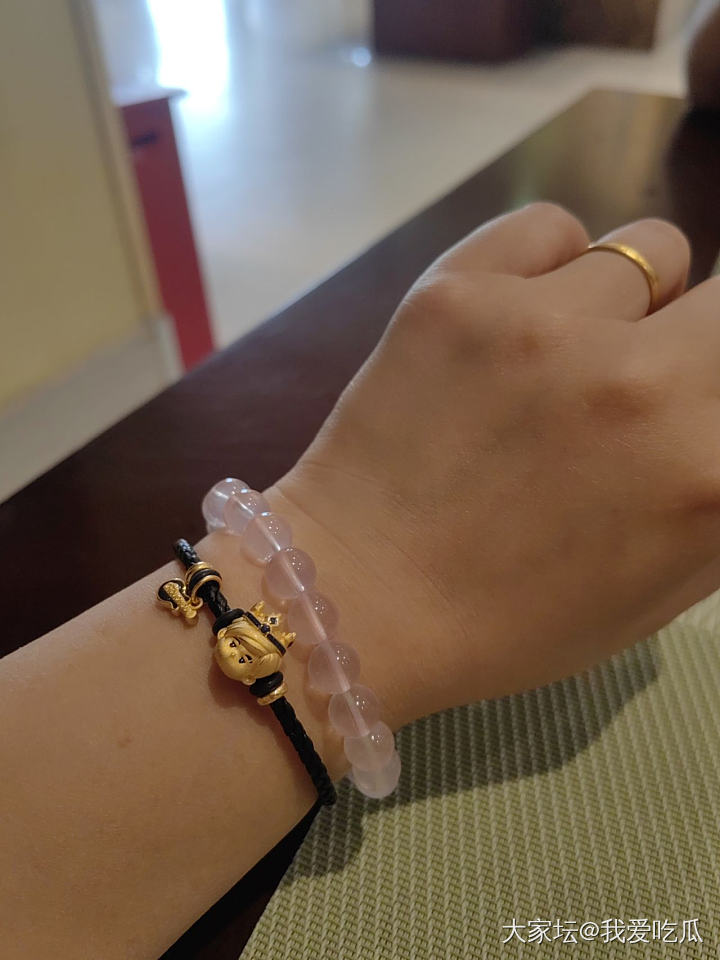 秀出你的左手来_手饰钻石金