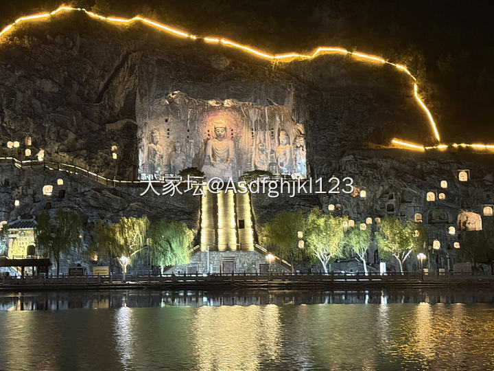 龙门石窟实在太震撼了，还赶上了夜游开心_旅游