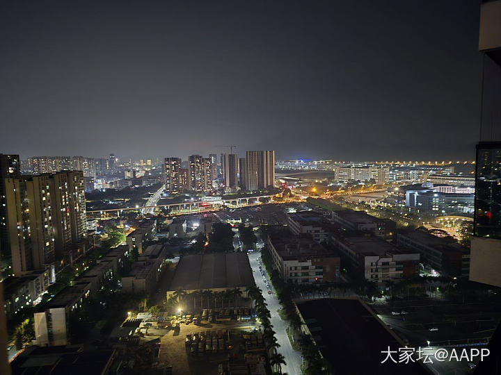 这么晚，还在路上的人是什么原因，是因为加班吗？_闲聊