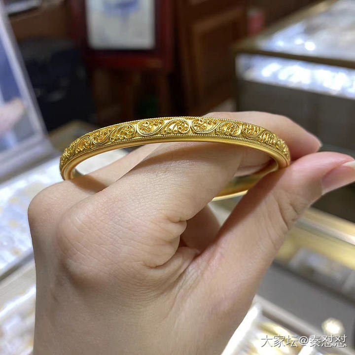 这两个哪个好看_手镯金