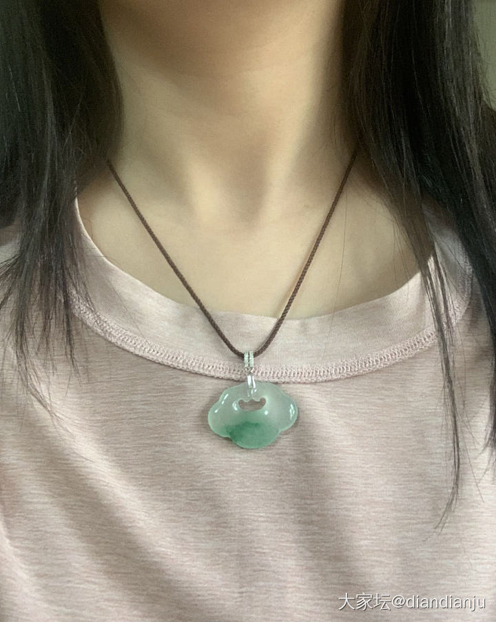 翠儿家的非洲翠，加个扣头，假装是翡翠_玉石