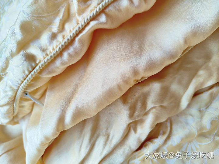 晒一套四郎同款的桑蚕丝床品四件套哈哈_娱乐八卦品味闲聊时尚