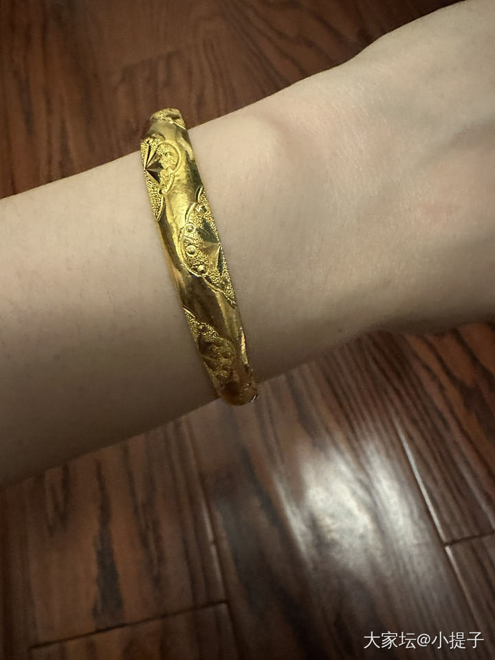 老气不_手镯金