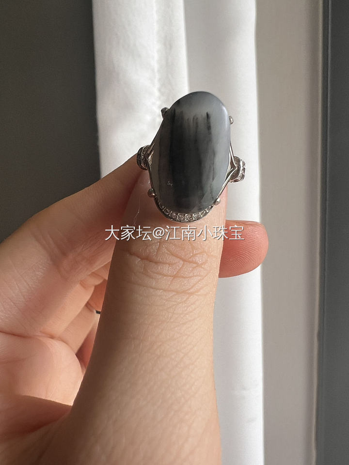 天青色等烟雨，而我在___和田玉