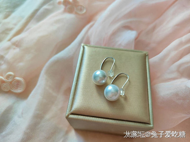 今日份装备 miumiu连衣裙+澳白套装_丽人有机宝石