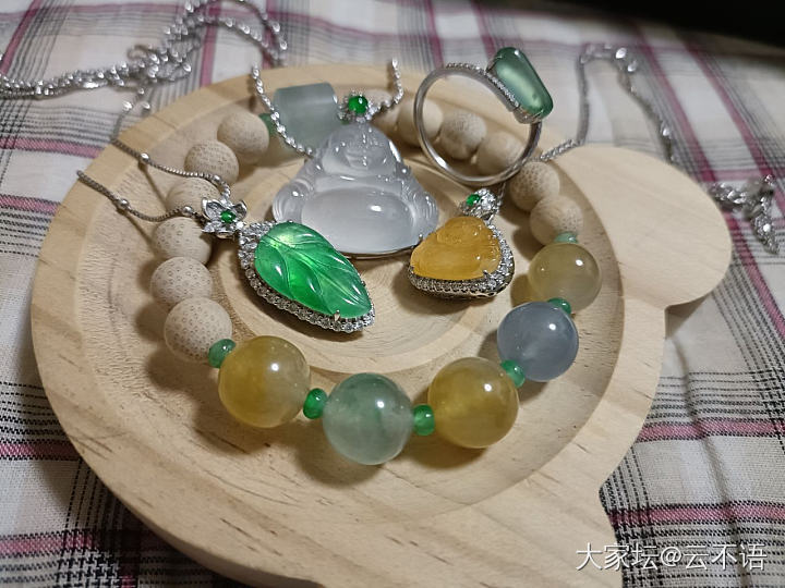 最后在坑里的……都是有种有色的。_翡翠