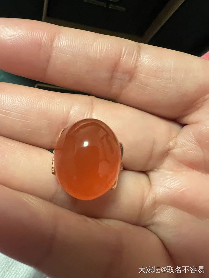 大冰红还是挺有存在感的_彩色宝石金