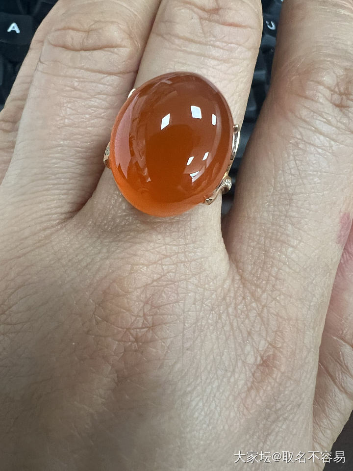 大冰红还是挺有存在感的_彩色宝石金