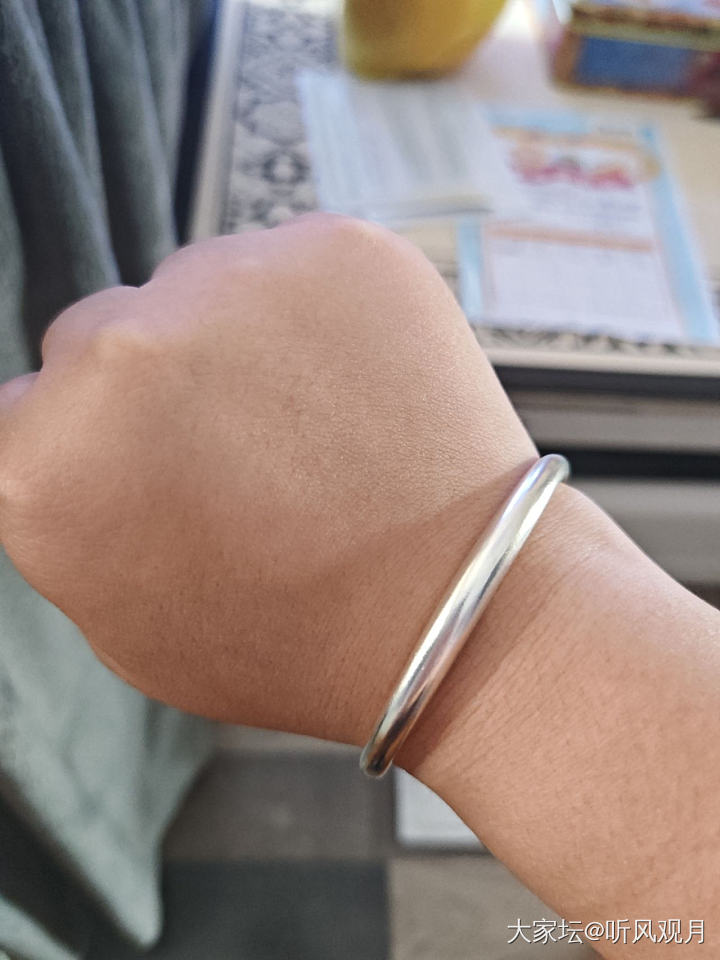 今天的右手是翠儿的天下_福利社沉香翡翠