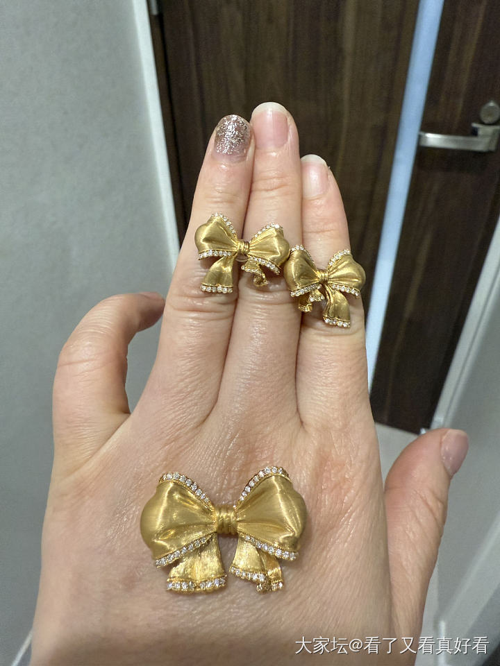 姐妹们晒出你们的豪华珠宝套装吧_闲聊翡翠彩色宝石名贵宝石