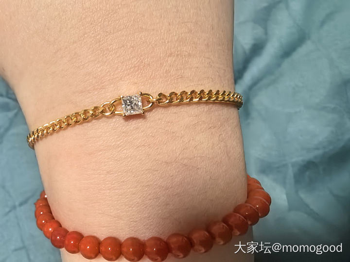 只有800的预算，结果看到6期免息纠结了半天下单了一个855.5克价的手链_金
