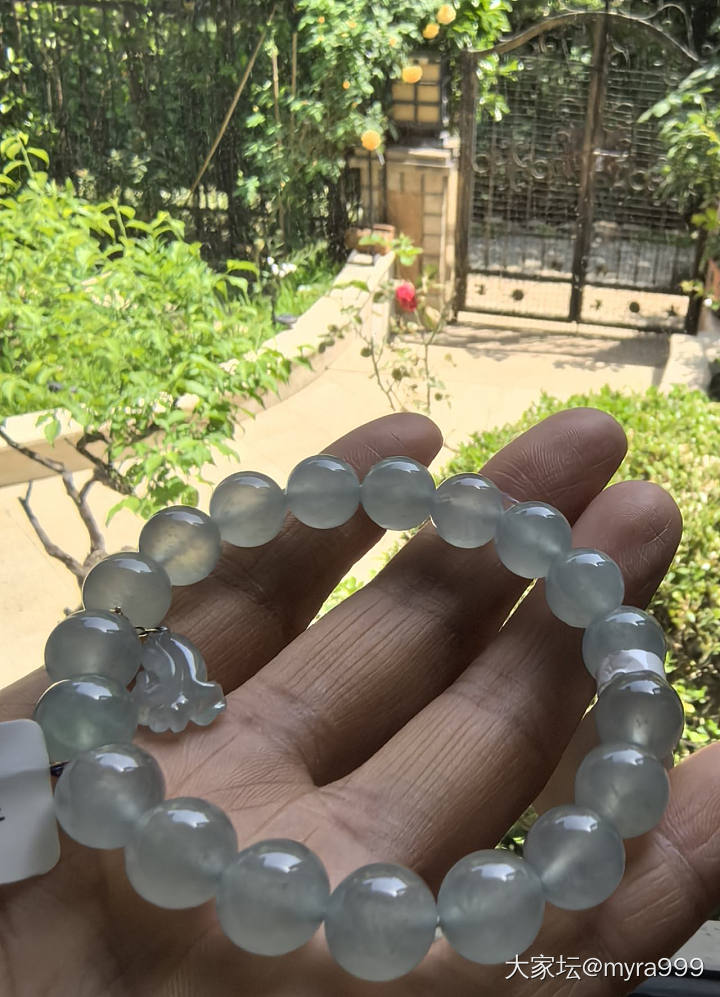 请大家帮忙看看这条手链留不留？_翡翠