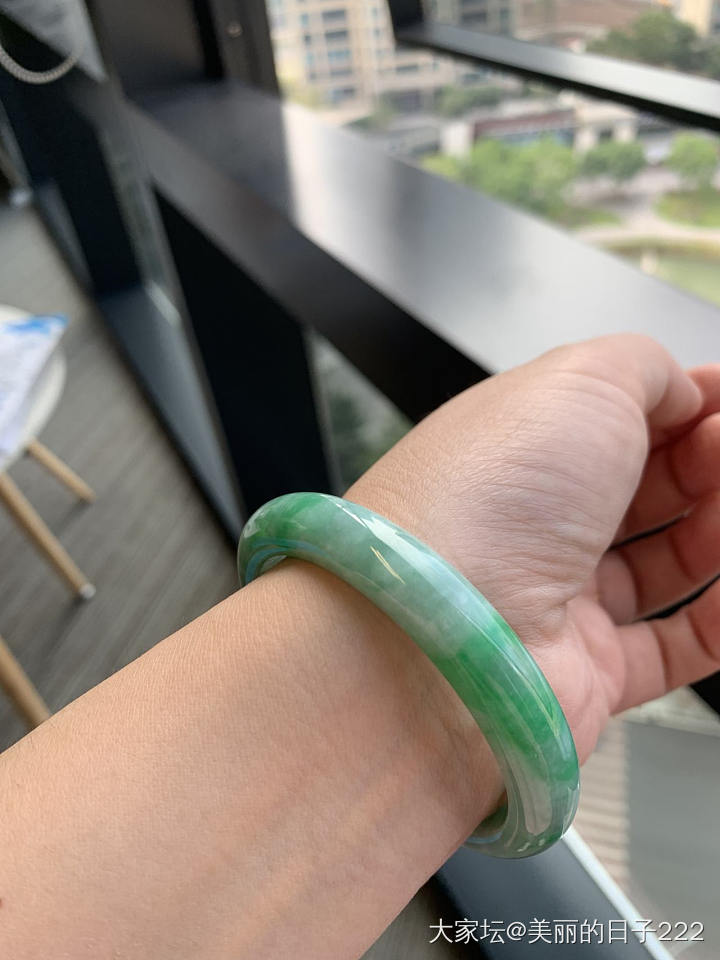 随缘出个小绿镯_翡翠