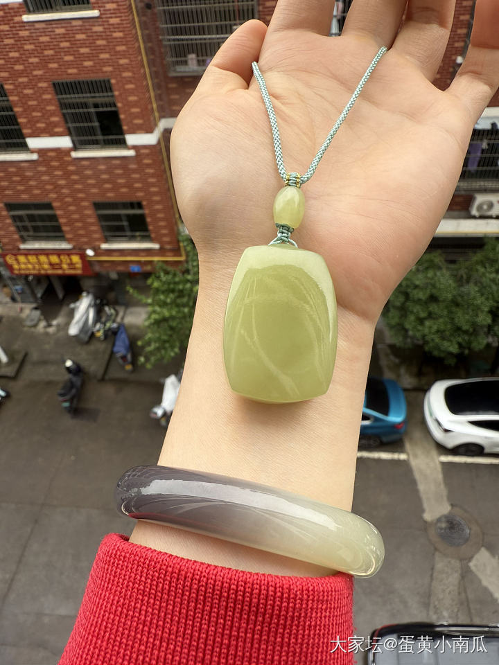 青黄口牌子，29克左右_和田玉