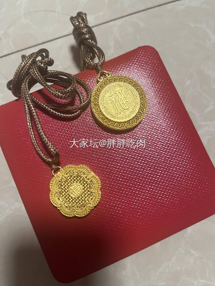 画珐琅吊坠 握拉菲_金