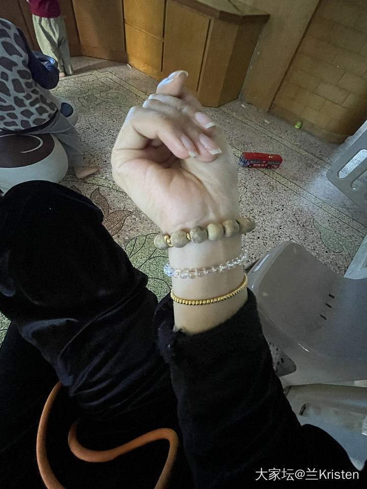 马岛净透彩月光  5.3咪_月光石