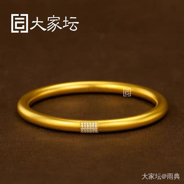校长家的圆条点真钻_手镯金
