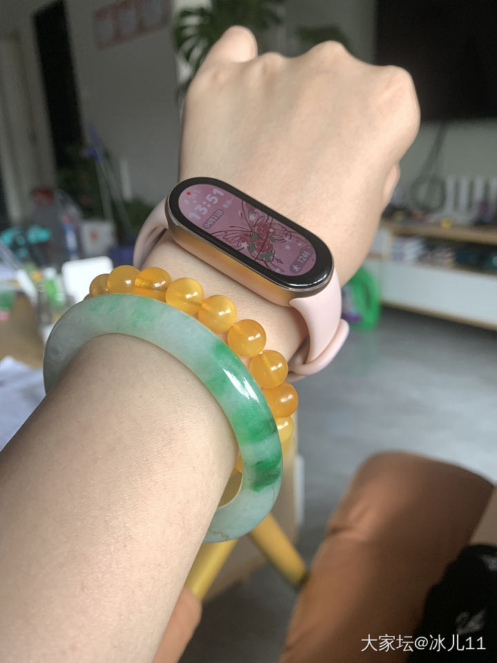 突击检查，伸出左手_闲聊