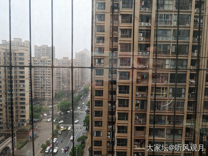 下雨天，在家啥也不干

喝喝茶吃个小蛋糕，消磨时间，悠哉悠哉～

因为重新职业规..._闲聊