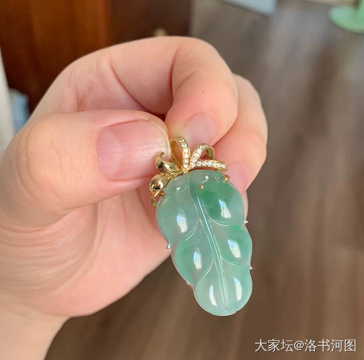 翡翠叶子，小圆牌，手串_翡翠