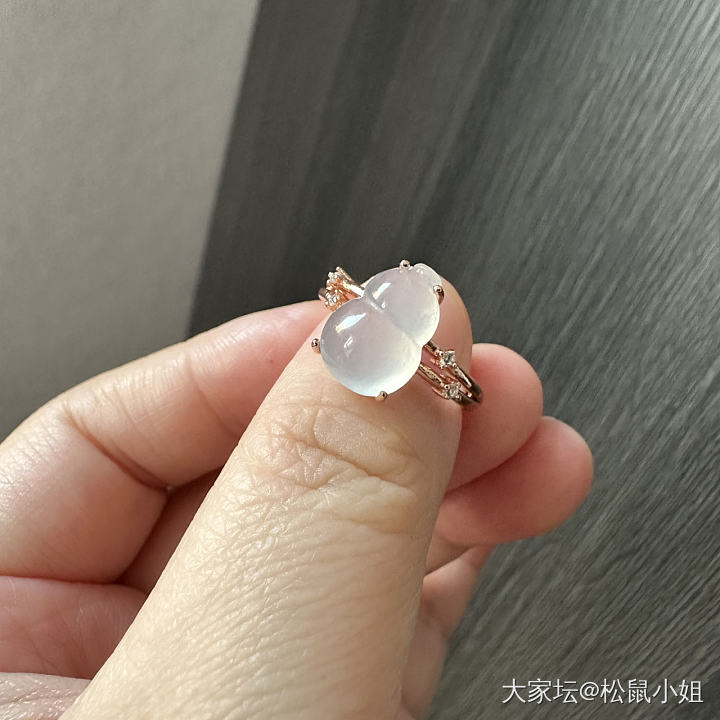 很哇塞的翡翠小件便宜出啦_翡翠