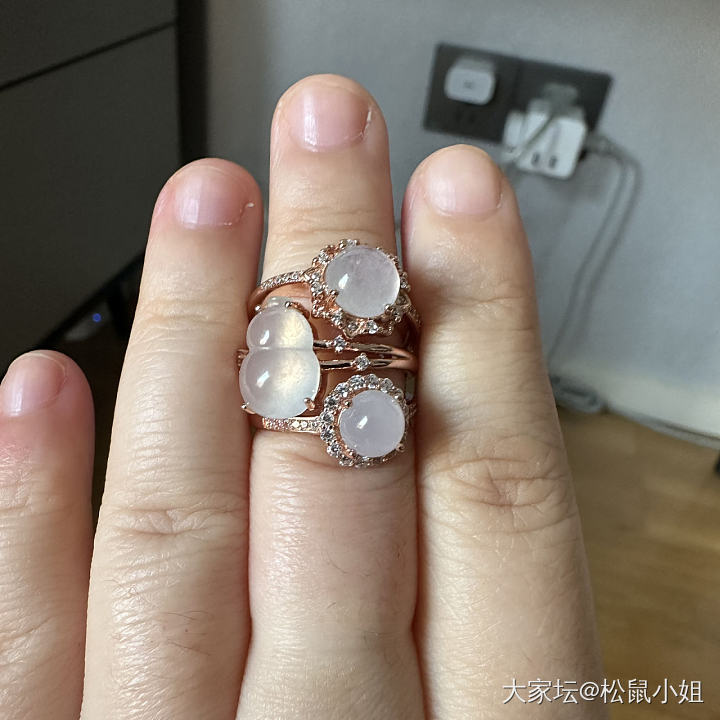 很哇塞的翡翠小件便宜出啦_翡翠