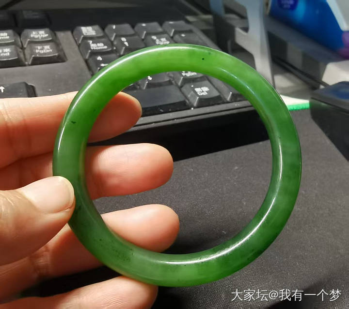 随便逛逛捡了个碧玉镯_手镯和田玉