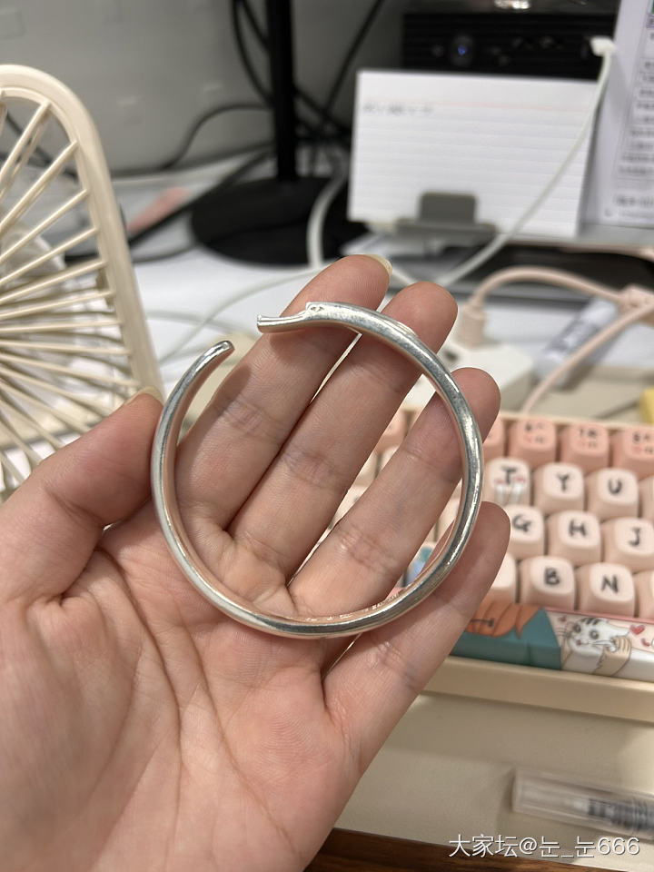 又剁手镯子了_银手镯
