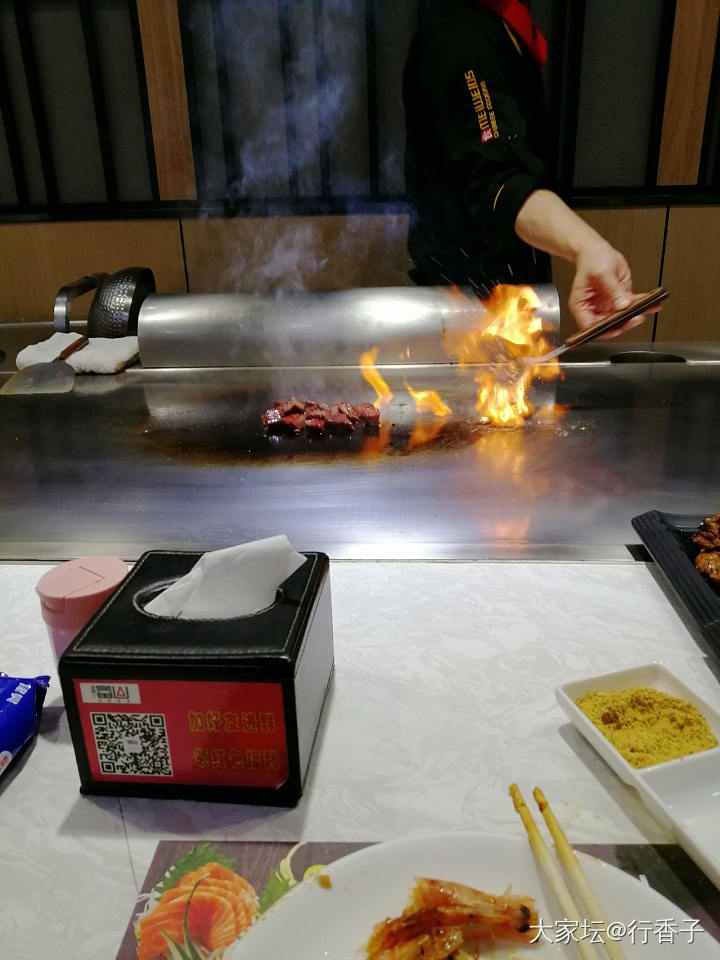 现在饭店里的牛排好多都是合成的_闲聊