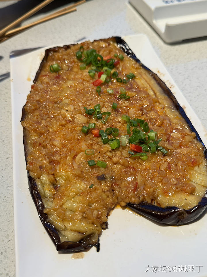 哈尔滨地标性烧烤店大全烧烤，也是哈尔滨规模最大的烧烤店。_美食生活