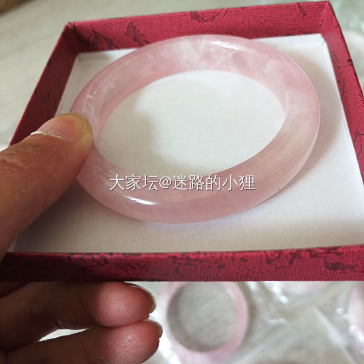 天然原矿粉水晶镯子18只清出_首饰