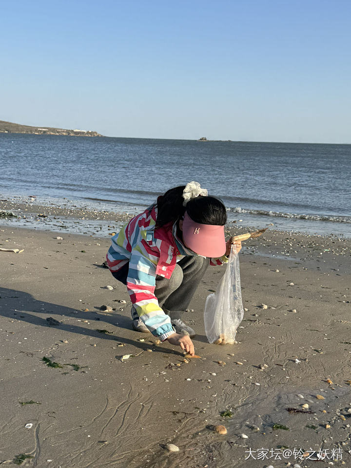 夕阳下的海边能治愈一切_旅游