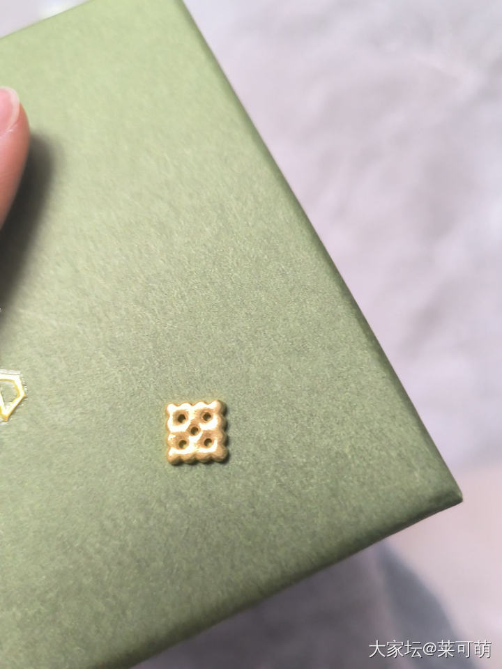 买了一枚小饼干🧇_金