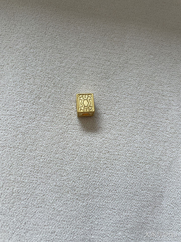 昨天买了老凤祥圣斗士联名款_金