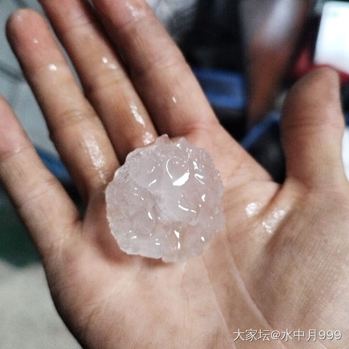 广州居然下冰雹了_闲聊