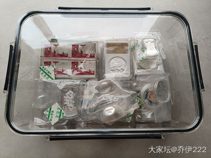 最近的银币成功装盒，还有一半的空间，明年再战_银