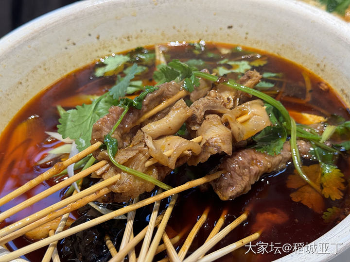 晚上和我弟去吃烧烤涮锅，两人消费221元。_美食生活