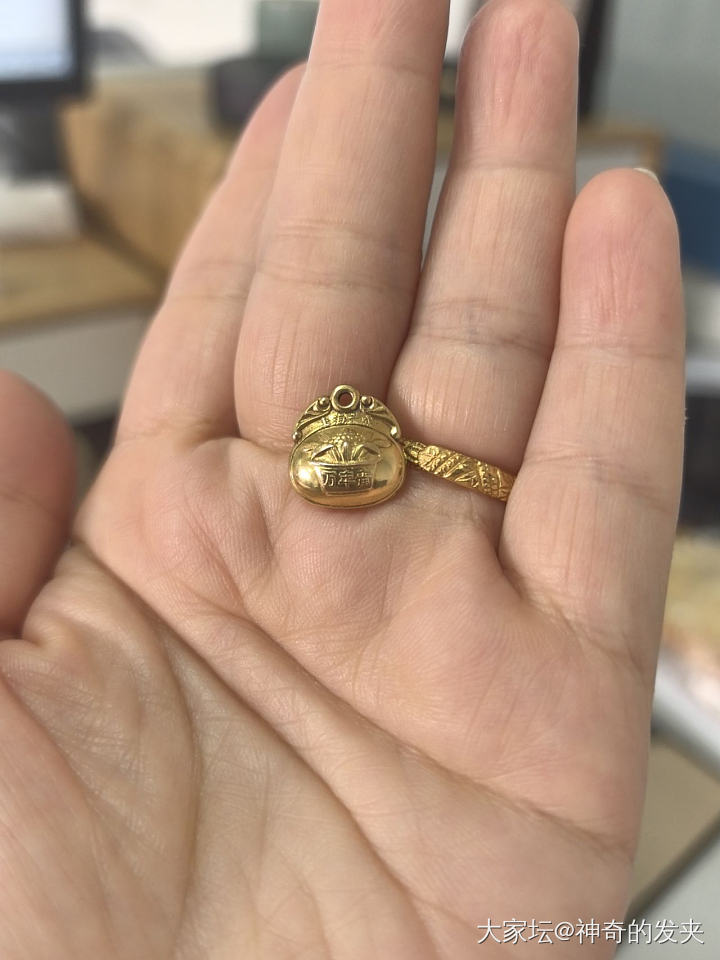 老金 铃铛 上海六成_金