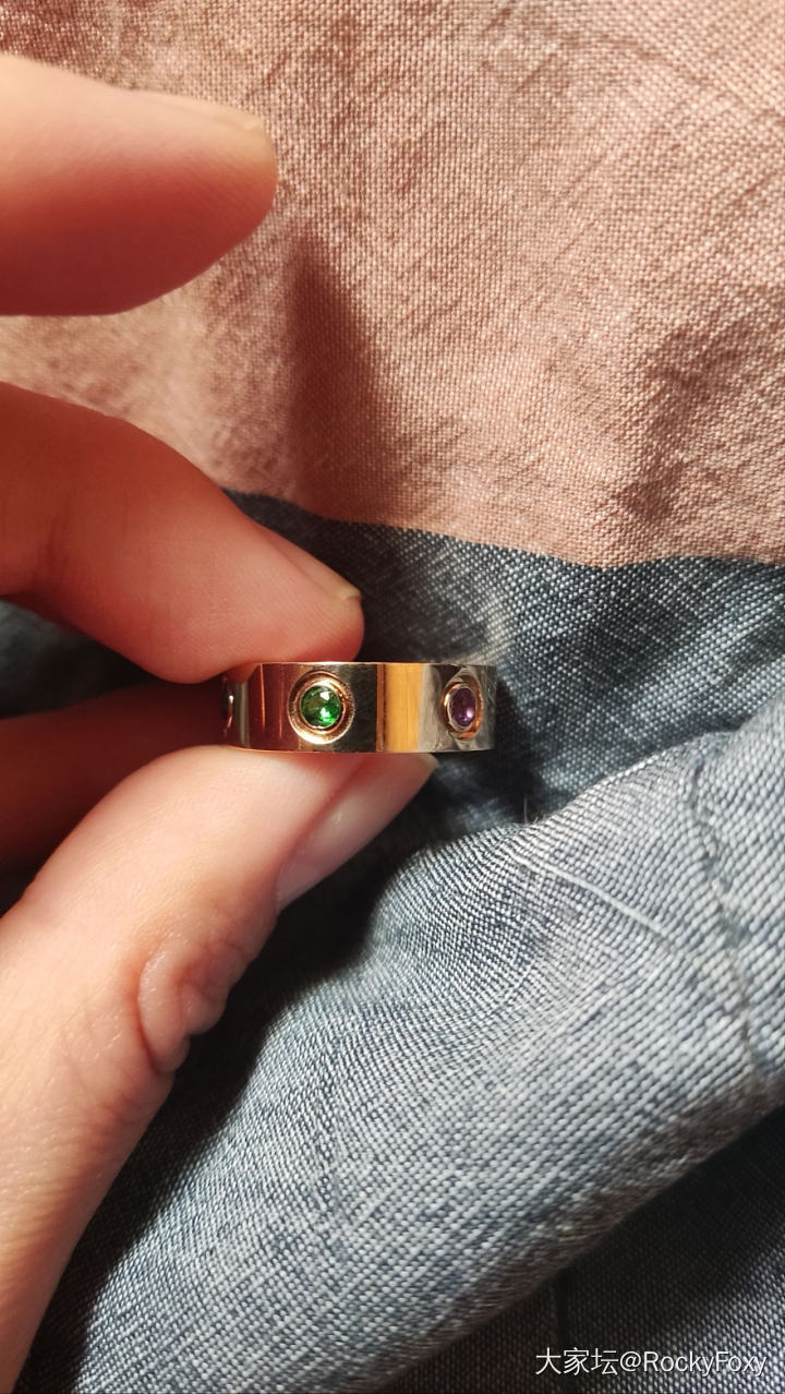 前几天在梦里准备牺牲色相保护的戒指收到了